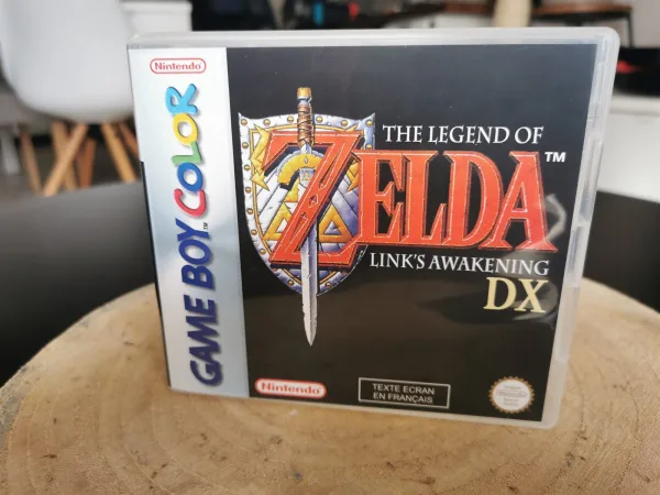 The Legend of Zelda: Link's Awakening DX GBC Replacement Case – main photo